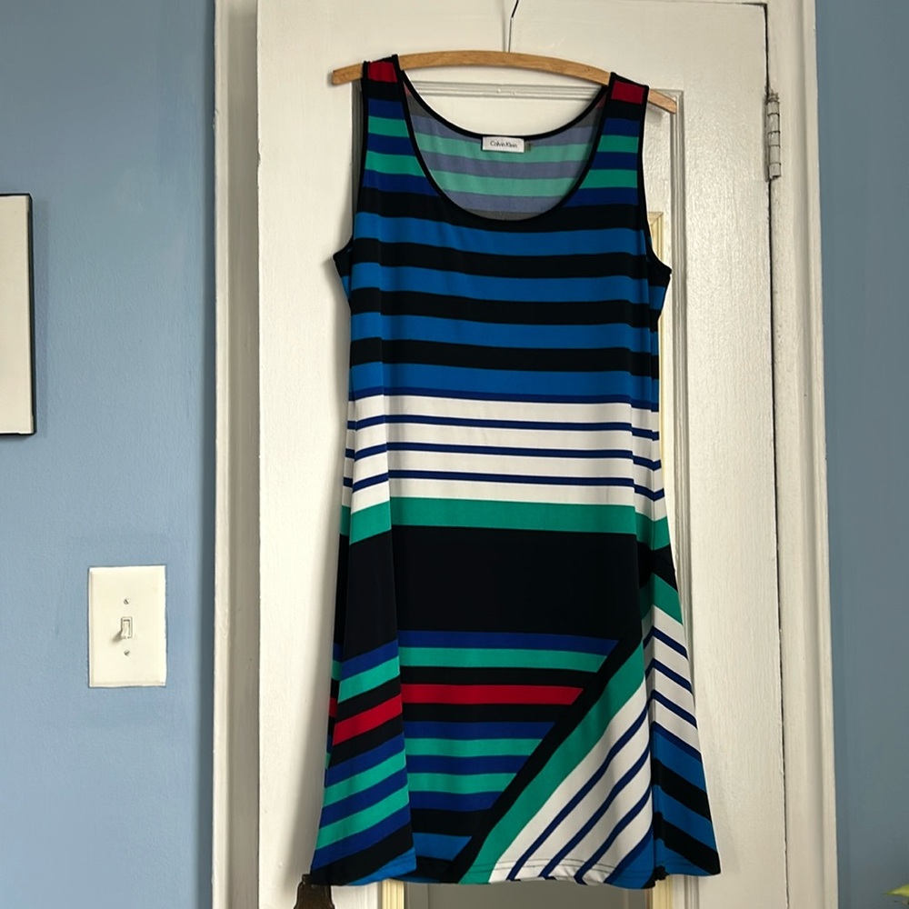 Calvin Klein wrinkle free summer dress. Like New.